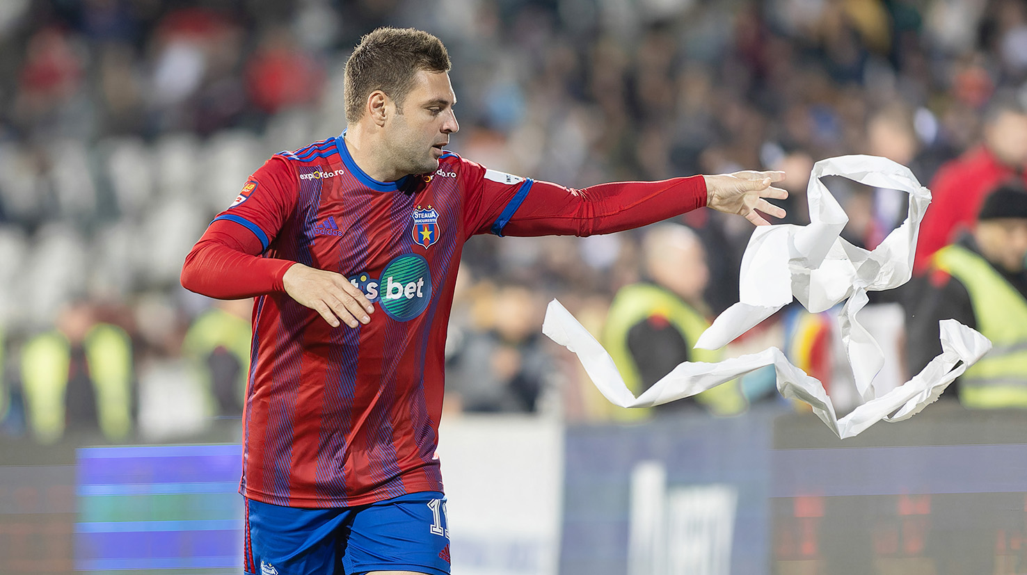 Adrian Popa îi ia la mișto pe suporterii FCSB Nouă ne cântă numele și