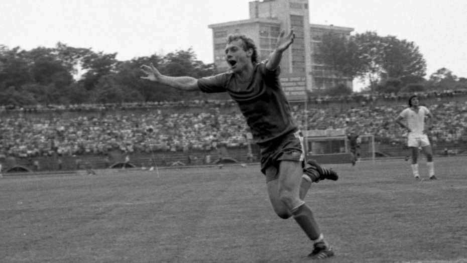 Universitatea-Craiova-Poli-Timisoara_Balaci_8906_1981_011