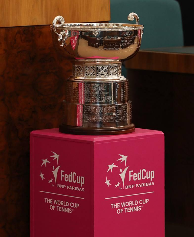 trofeu fed cup 2