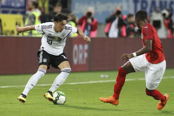 mesut-ozil