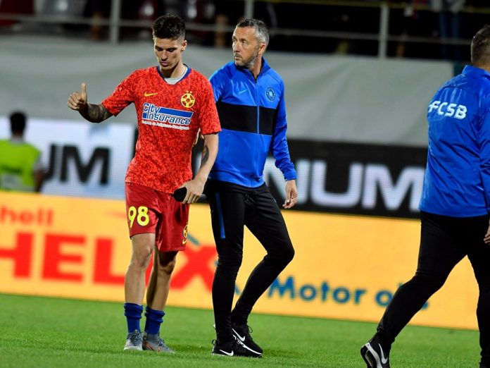 dennis man și mihai stoica