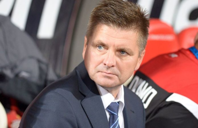 dusan uhrin