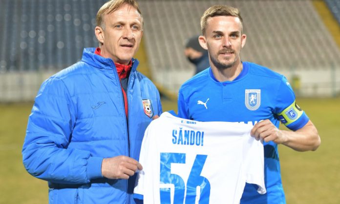 sandoi cadou
