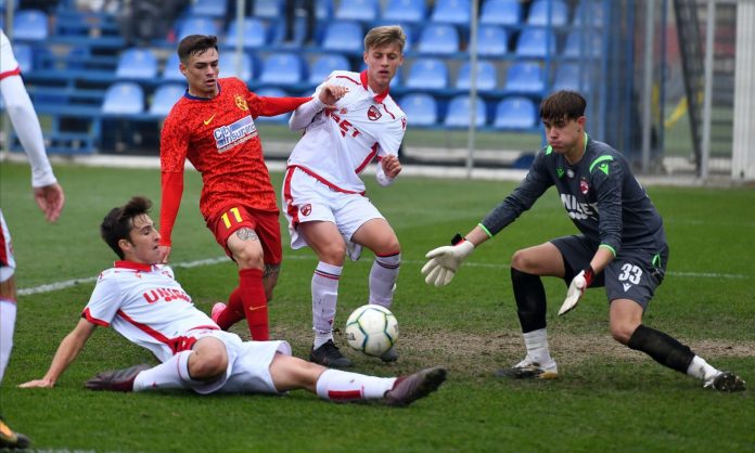 Aleksandr-Mitrovic-dinamo-2-fcsb-2-cristi-dumitru-1400x840 Sursa foto: ProSport